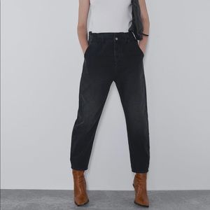 NWT***. Zara baggy paperbag pants